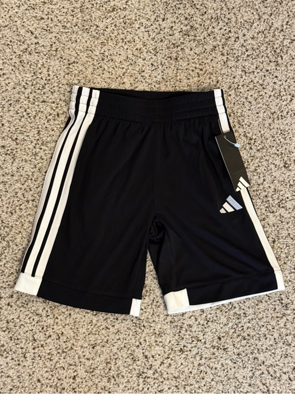 NWT Adidas Boys Black & White 3-Stripe Athletic Shorts Size Small (8)
